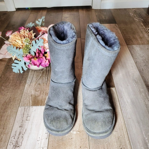 BearPaw Elle Short Boots, Gray, Women's Size 10 | Classic Suede | Slip On Boot - Picture 13 of 16
